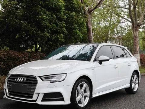 Audi A3 Sportback 35 TFSI 2020 Fashion Type National VI
